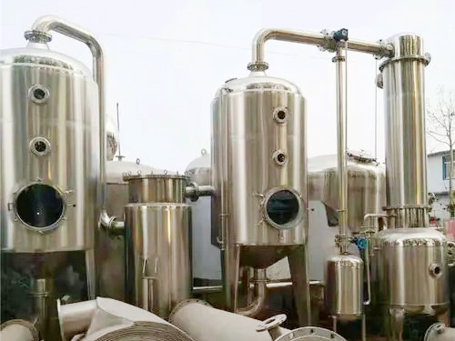 河北三效蒸发器安装-1.jpg